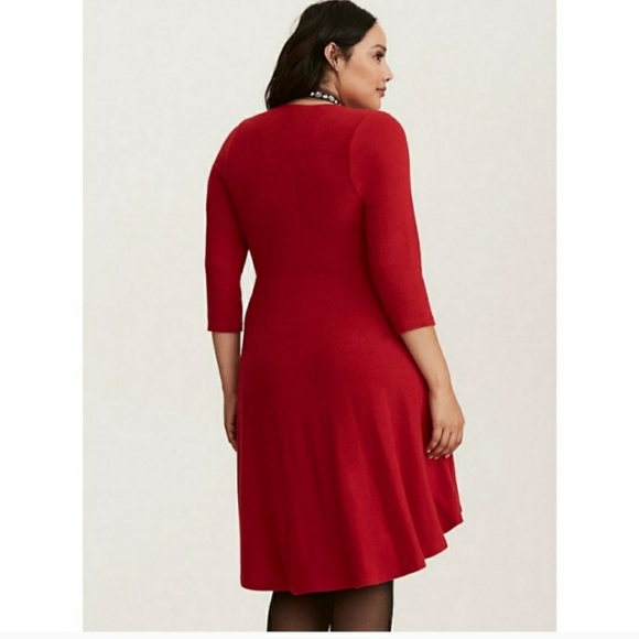 TORRID. KNIT FAUX WRAP RED DRESS...SIZE:1 - Picture 2 of 10